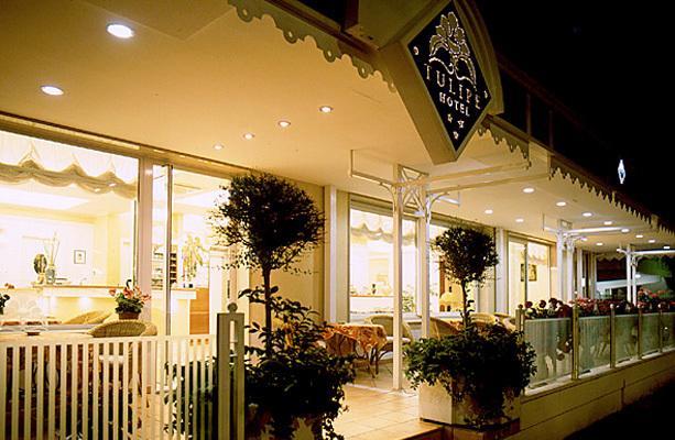 Hotel Tulipe Nazionale Риччоне Экстерьер фото