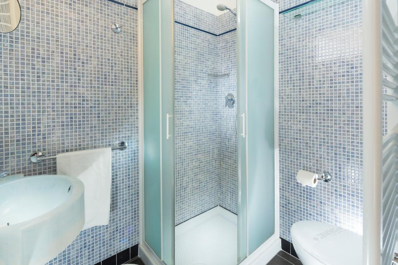 Hotel Tulipe Nazionale Риччоне Экстерьер фото